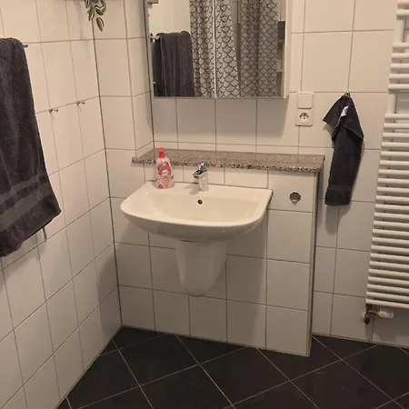 Mit 2 Schlafzimmern Und Infrarotkabine *